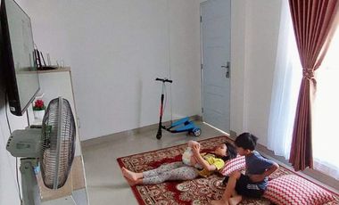 Rumah Cantik 2 lantai Murah Siap Huni semi Furnish dalam cluster di Pekayon Pasar rebo Jakarta Timur Nego