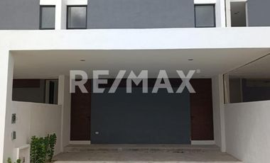 CASA EN VENTA XACANTHUN