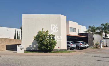 CASA EN VENTA EN KIIN