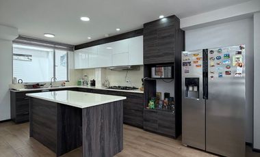 Casa en venta en Loja sector Amable Maria