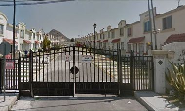 COHC (EMB) CASA EN VENTA DE CONTADO EN URBI VILLA DEL REY EDO MEX