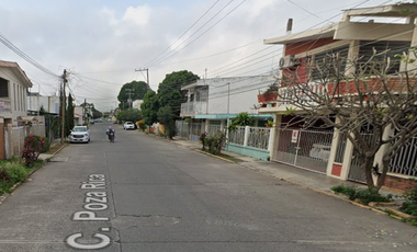 OPORTUNIDAD, BELLA CASA EN VERACRUZ