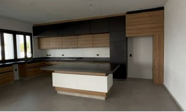 TERRENO EN VENTA EN FRACCIONAMIENTO LOMAS DE COCOYOC MORELOS