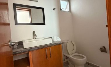 Casa en Renta, Calle La Joya en Ciudad Bugambilias