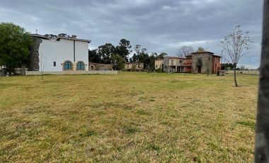 Venta de  Terreno Premium en Barrio Los Fresnos, Val’Quirico