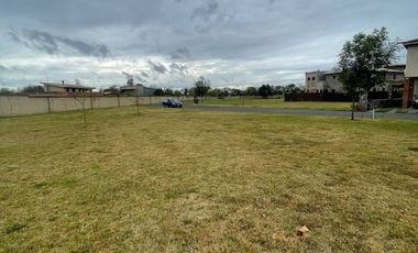 Venta de  Terreno Premium en Barrio Los Fresnos, Val’Quirico