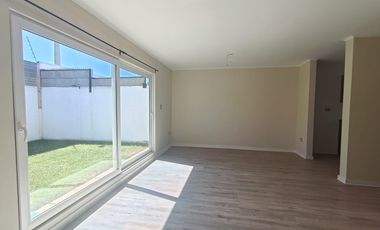 Arriendo Casa Mediterránea 3 dorm. en Condominio Villa Alemania