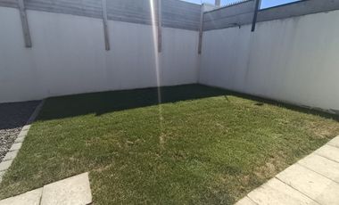 Arriendo Casa Mediterránea 3 dorm. en Condominio Villa Alemania