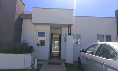 Arriendo Casa Mediterránea 3 dorm. en Condominio Villa Alemania