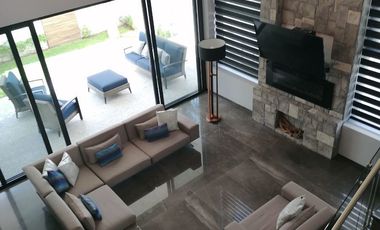 Casa en Venta en Valle Real, Coto Almendro