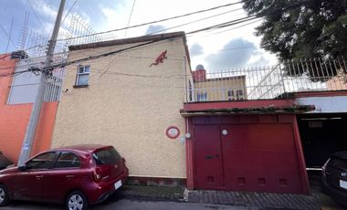 Casa en Venta, Barrio San Lucas en Coyoacán, CDMX