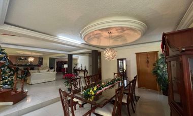 VENTA DE CASA EN CLUB DE GOLF VALLESCONDIDO, ATIZAPÁN DE ZARAGOZA, EDO DE MEX.