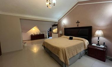 VENTA DE CASA EN CLUB DE GOLF VALLESCONDIDO, ATIZAPÁN DE ZARAGOZA, EDO DE MEX.