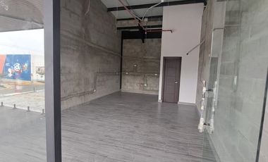 ALQUILER DE GRAN LOCAL COMERCIAL EN PLAZA SEVILLA (LA JOYA)