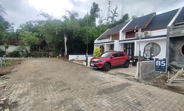 RUMAH 350 JUTAAN DEKAT YIA MODEL JAPANESE MINIMALIS