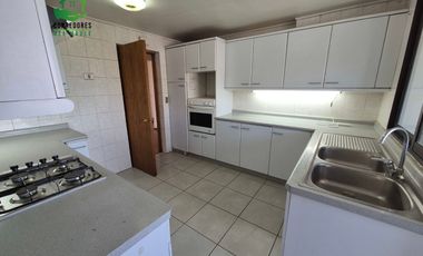 En venta excelente departamento en Edificio las Palmas, en pleno centro.