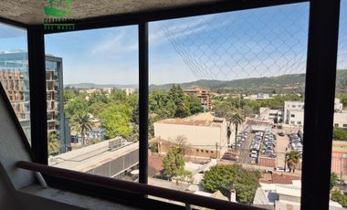 En venta excelente departamento en Edificio las Palmas, en pleno centro.