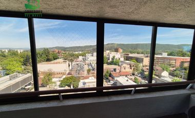 En venta excelente departamento en Edificio las Palmas, en pleno centro.