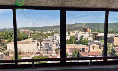 En venta excelente departamento en Edificio las Palmas, en pleno centro.