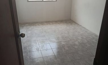 SE VENDE LINDA CASA EN URB PRIVADA PLAZA VICTORIA 4 DORMITORIOS 4 BAÑOS