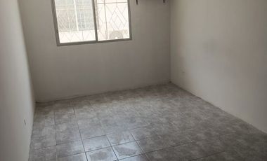 SE VENDE LINDA CASA EN URB PRIVADA PLAZA VICTORIA 4 DORMITORIOS 4 BAÑOS