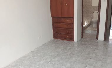 SE VENDE LINDA CASA EN URB PRIVADA PLAZA VICTORIA 4 DORMITORIOS 4 BAÑOS