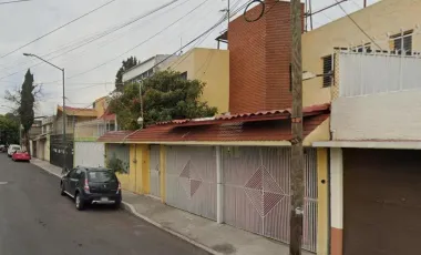 CASA EN MILITAR MARTE IZTACALCO EN RECUPERACION BANCARIA