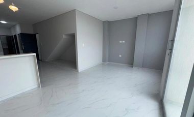 ARRENDO APARTAMENTO EN EL SEGUNDO PISO, BARRIO CANAIMA.