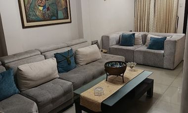 VENTA DE CASA MODERNAEN URB PRIVADA VICTORIA CLUB