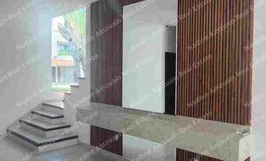 SE RENTA CASA AMPLIA EN RESIDENCIAL CUMBRES CANCÚN, 3 RECÁMARAS MÁS ESTUDIO, ALBERCA PRIVADA, AMENIDADES, SEGURIDAD 24 HORAS.
