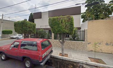 CASA EN AGRICOLA ORIENTAL EN RECUPERACION BANCARIA