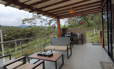 🏡 ¡Se vende casa en zona rural a solo 5 minutos del casco urbano de Moniquirá!