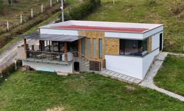 🏡 ¡Se vende casa en zona rural a solo 5 minutos del casco urbano de Moniquirá!