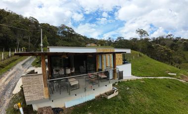 🏡 ¡Se vende casa en zona rural a solo 5 minutos del casco urbano de Moniquirá!