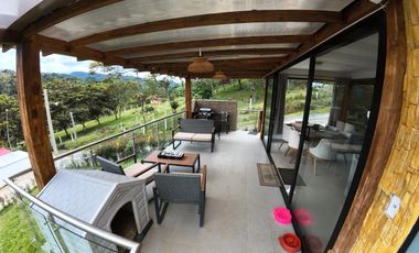 🏡 ¡Se vende casa en zona rural a solo 5 minutos del casco urbano de Moniquirá!