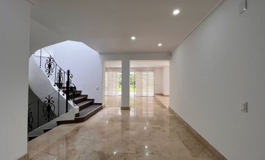 Casa en Arriendo en Benedictinos Envigado Antioquia