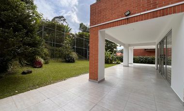 Casa en Arriendo en Benedictinos Envigado Antioquia