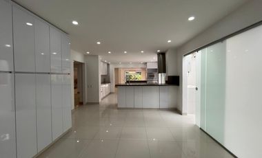 Casa en Arriendo en Benedictinos Envigado Antioquia