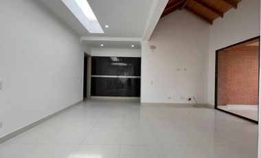 Casa en Arriendo en Benedictinos Envigado Antioquia