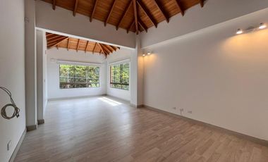Casa en Arriendo en Benedictinos Envigado Antioquia