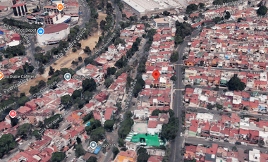 Casa en Venta en Cd. Satélite, Naucalpan – Excelente Conectividad y Cercanía a Servicios