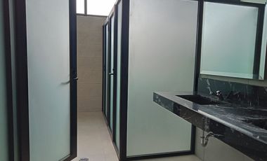 CASA EN RENTA VALDEPEÑAS