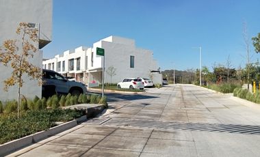 CASA EN RENTA VALDEPEÑAS