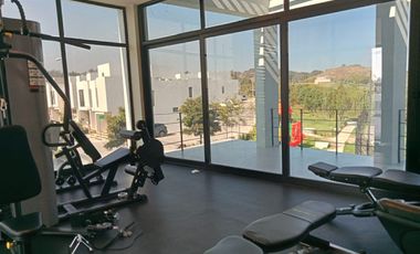 CASA EN RENTA VALDEPEÑAS