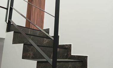 CASA EN RENTA VALDEPEÑAS