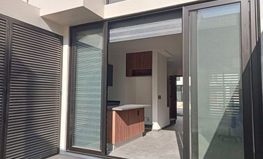 CASA EN RENTA VALDEPEÑAS