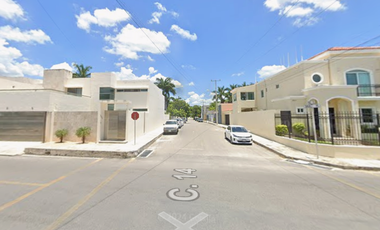 MERIDA, Casa en zona residencial MONTEBELLO EN UNA DE LAS MEJORES ZONAS DE MERIDA YUCATAN excelente zona y Plusvalía. Rodeado de los mejores servicios