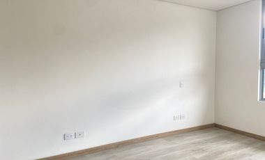 Apartamento en arriendo en Loma de San Jose, Sabaneta