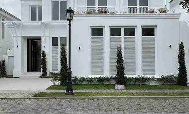 Venta de hermosa casa en Aires del Batán.