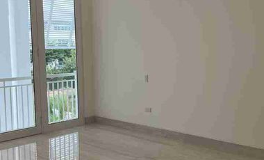 Venta de hermosa casa en Aires del Batán.